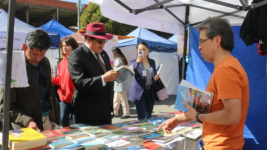 Feria Cultural del Libro de la ciudad de El Alto, organizada por la Fundación Cultural del Banco Central de Bolivia.
