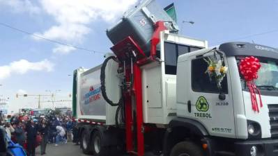 El Alto moderniza el aseo urbano con camiones, contenedores e islas verdes
