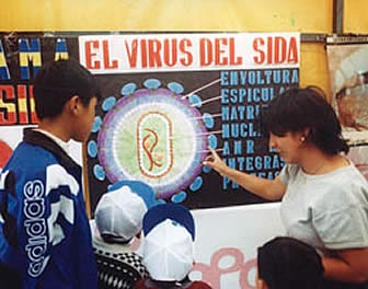 Campañas de prevención ayudan a luchar contra el VIH Sida en Bolivia