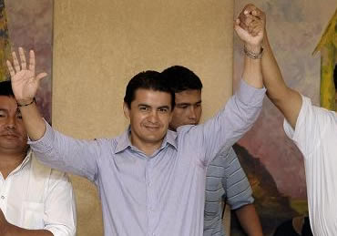 Roberto Fernández, candidato a alcalde de la ciudad de Santa Cruz por el oficialista Movimiento Al Socialismo (MAS).