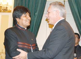Evo Morales, designó a Eduardo Rodríguez Veltzé como Embajador Extraordinario ante tribunales internacionales