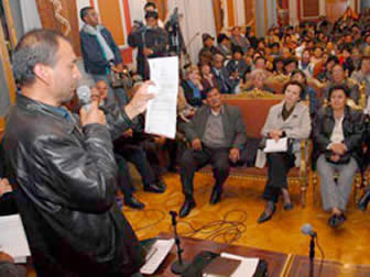 Asamblea de la Paceñidad declara paro cívico de 24 horas