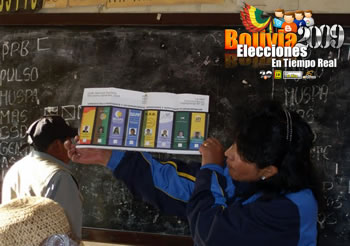 En la mayoría de las ánforas de los recintos electorales en la ciudad de El Alto se impuso el MAS.