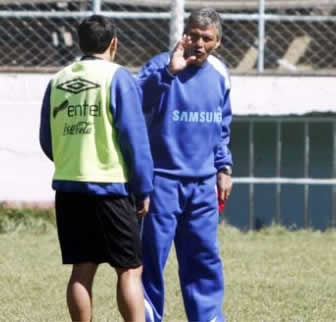 Néstor Clausen, director técnico del Club Bolívar.