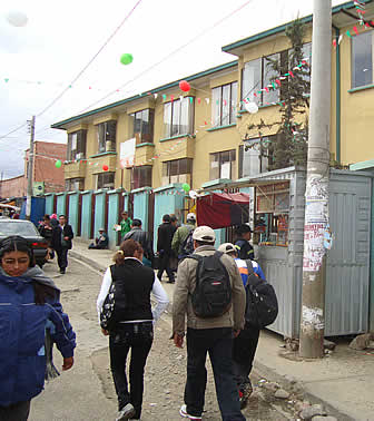 El SERES El Alto esta ubicado en la Ceja de El Alto Edificio “CRA”.