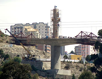 El primer trimestre de 2010 será crucial para los Puentes Trillizos, que ingresaron en su fase final de construcción.