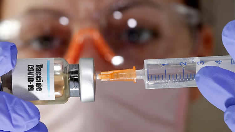 Vacuna contra Covid-19 de EEUU produjo anticuerpos