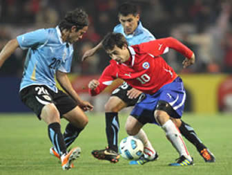 Uruguay aplastó a Chile - FutbolFlorida