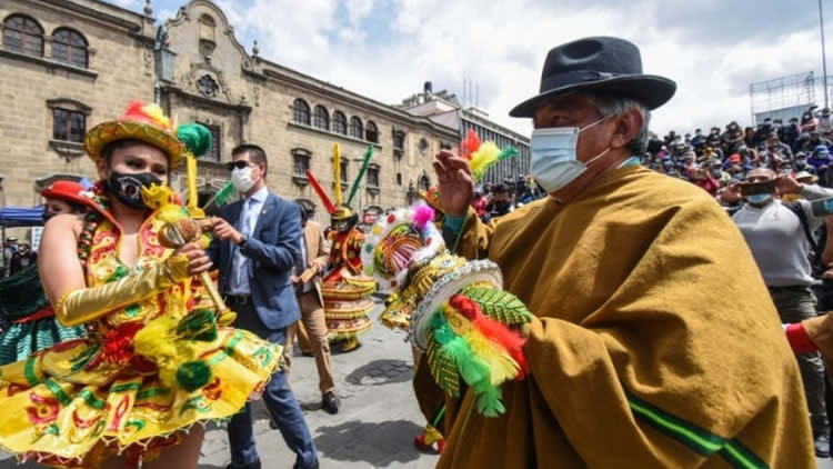 El alcalde de La Paz, Iván Arias, en el Día Nacional de la Danza de la Morenada.
