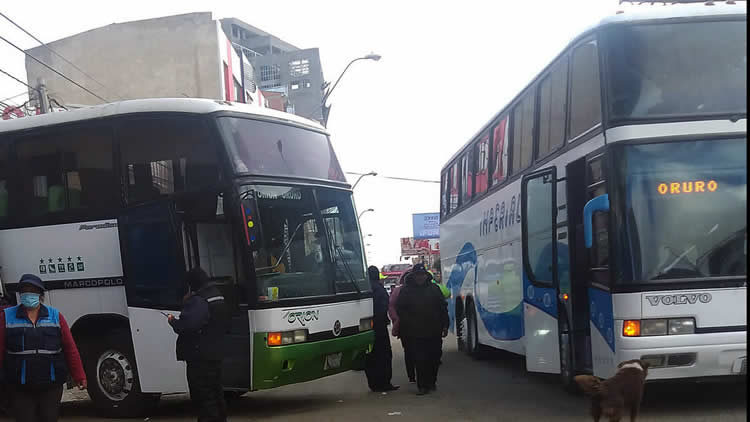 Las empresas de transporte, continúan operando en Villa Bolivar 