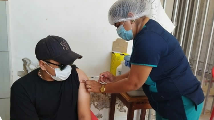 Vacunación en Beni