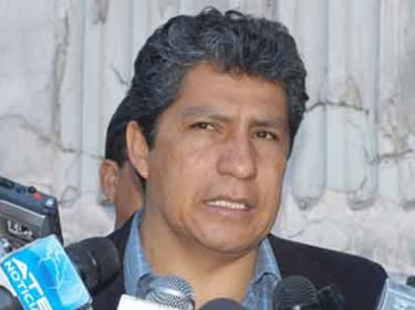 Edmundo Novillo Aguilar, Gobernador de Cochabamba.