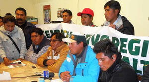 Padres de familia de El Alto no descartan protestas para conseguir ítems