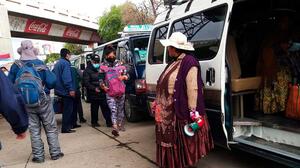 Choferes de El Alto suben a Bs 0.50 el pasaje por navidad