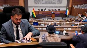 Mayoría de la Asamblea Legislativa Plurinacional censura al ministro Eduardo del Castillo 