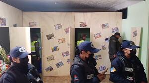 Subalcaldía del Distrito 6 interviene cine videos donde consumían bebidas alcohólicas en ambientes con sofá camas