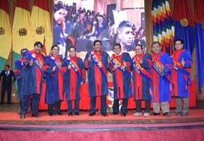Con emoción y orgullo se titulan nuevos profesionales en la UPEA