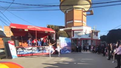 Familias alteñas se vuelcan a 22 sitios culturales en la Larga Noche de Museos