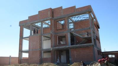 Obras y equipamiento en el 15 Aniversario de la sede de Viacha de la UPEA