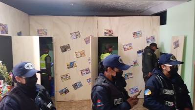 Subalcaldía del Distrito 6 interviene cine videos donde consumían bebidas alcohólicas en ambientes con sofá camas